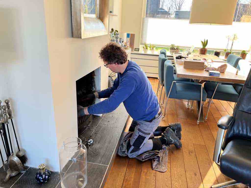 Schouwveger Soest kleed schoorsteenreiniger Schouwveger Soest kleed schoorsteenreiniger